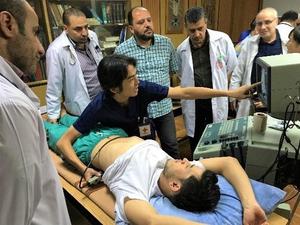 レバノンにおける日赤医師による現地スタッフへの技術指導