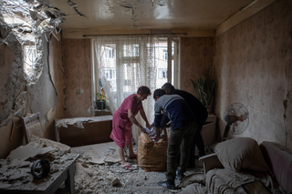 ナゴルノカラバフにおいて自宅を破壊された家族