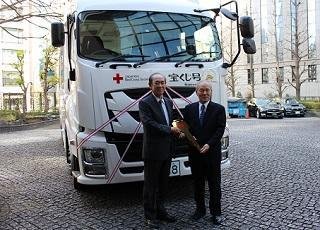 日本宝くじ協会から献血バスをご寄贈いただきました！